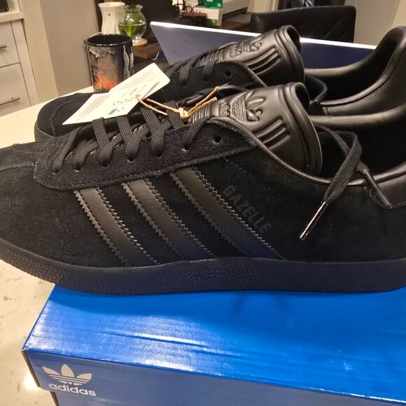adidas Originals Gazelle Triple Black CQ2809 Men’s US Size 10 Shoes Trainers NEW - Picture 6 of 11